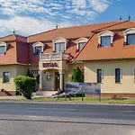 Bed & Breakfast Regia Panzio 3*