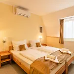 Bed & Breakfast Regia Panzio