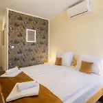 Bed & Breakfast Regia Panzio 3*