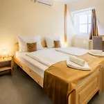 Regia Panzio Bed & Breakfast 3*