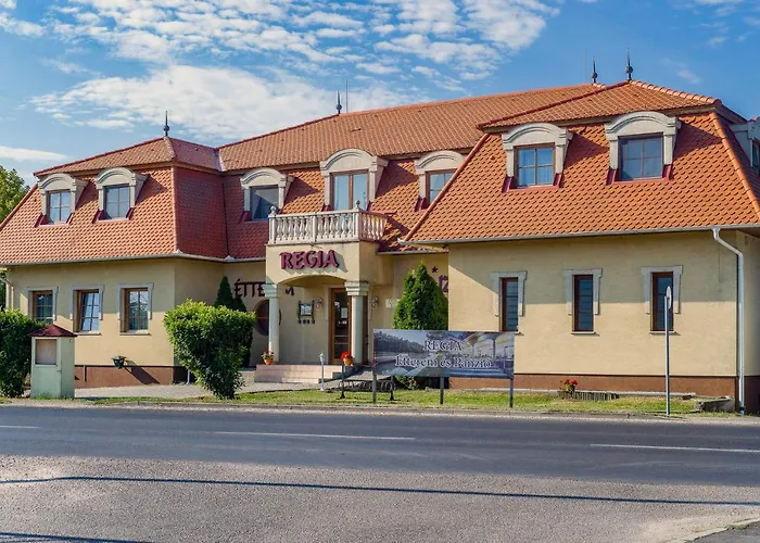 Nocleg ze śniadaniem Regia Panzio 3*